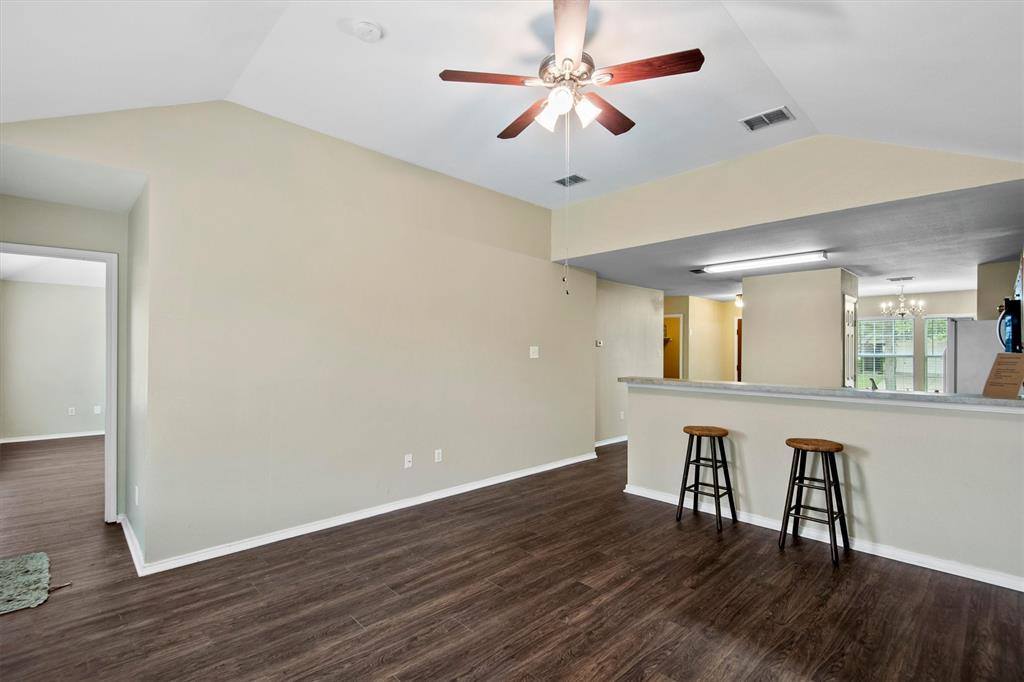 5589 Hunters Bend Lane, Dallas, TX 75249