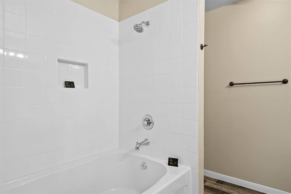 5589 Hunters Bend Lane, Dallas, TX 75249