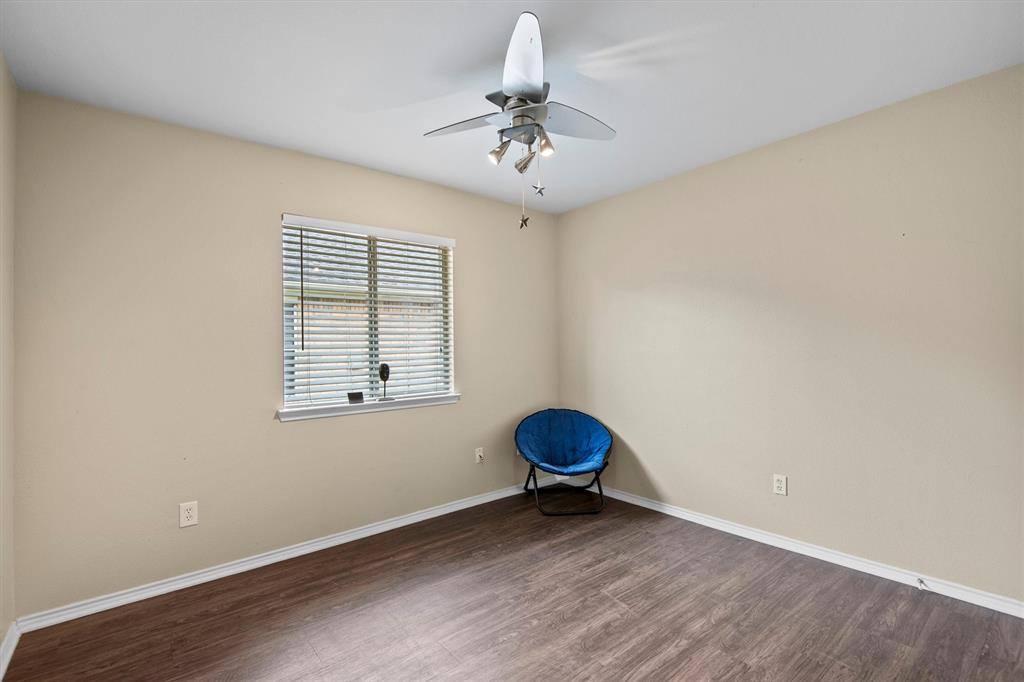 5589 Hunters Bend Lane, Dallas, TX 75249