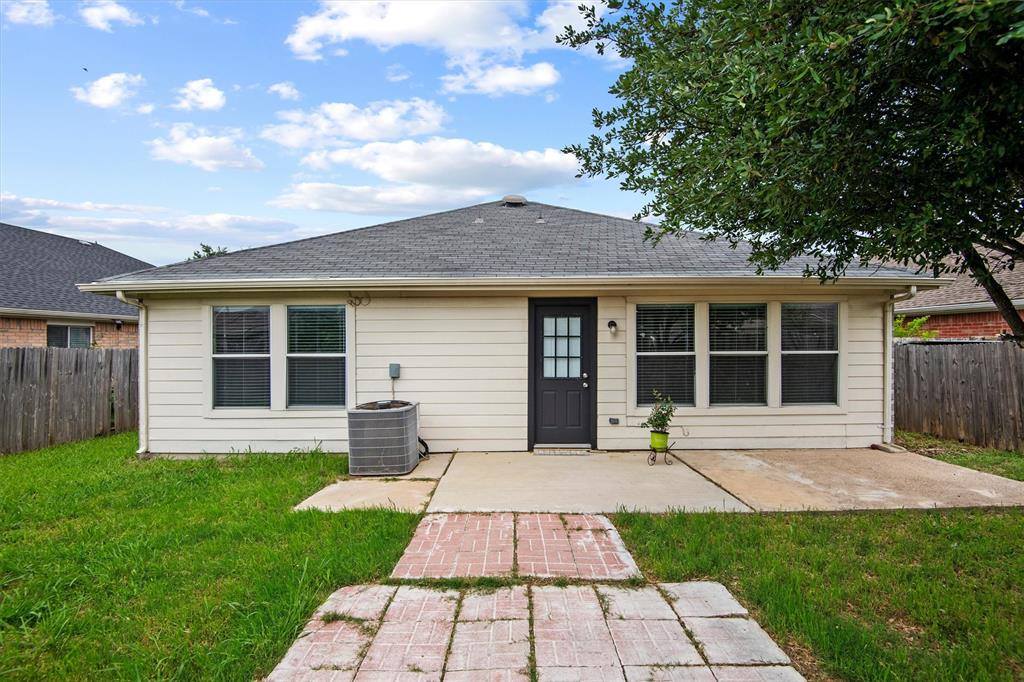 5589 Hunters Bend Lane, Dallas, TX 75249