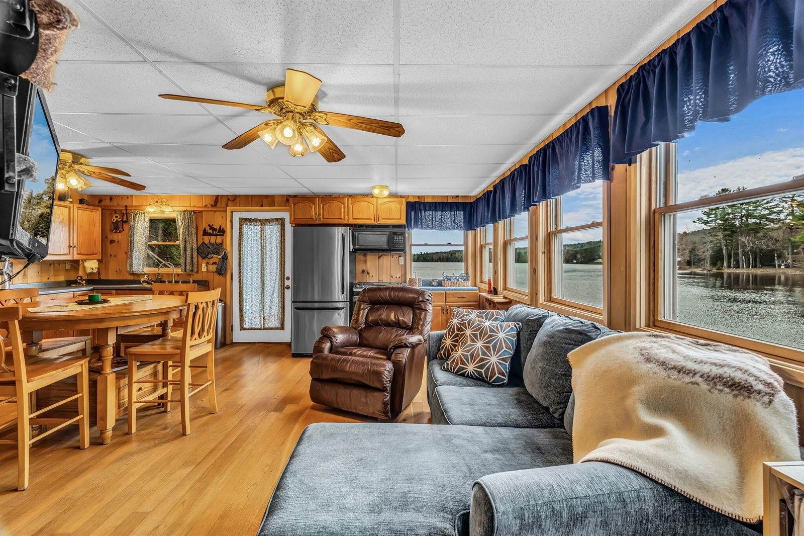 12 Paradise Cove, Clifton, ME 04428