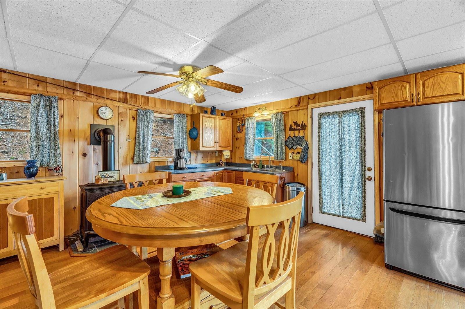12 Paradise Cove, Clifton, ME 04428