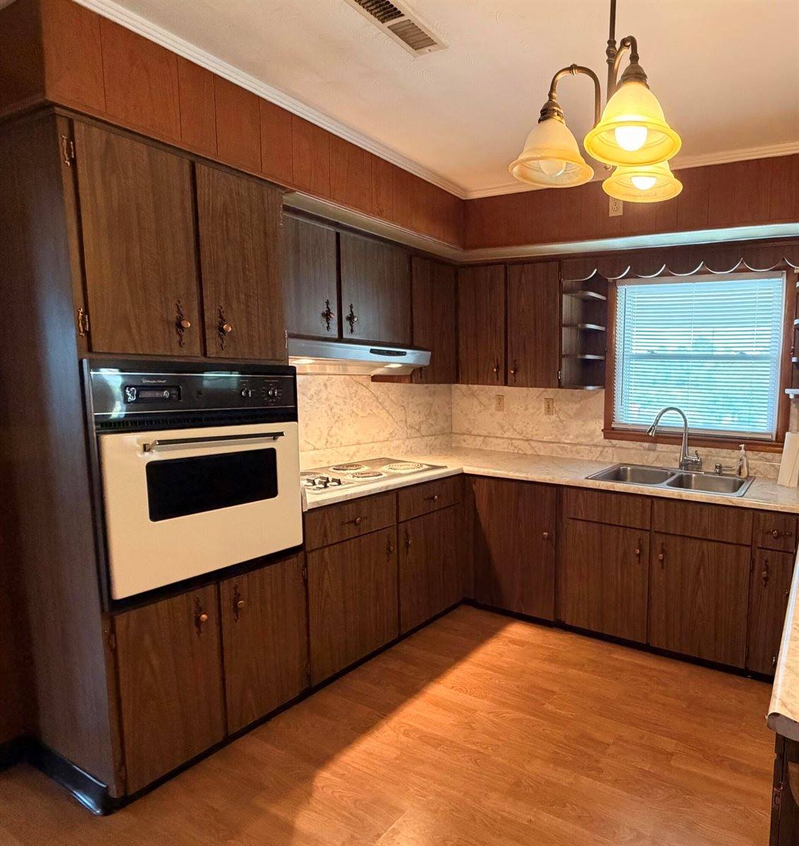 324 Hicks Lane, London, KY 40744