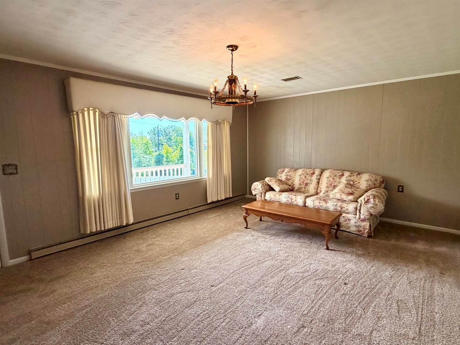 324 Hicks Lane, London, KY 40744