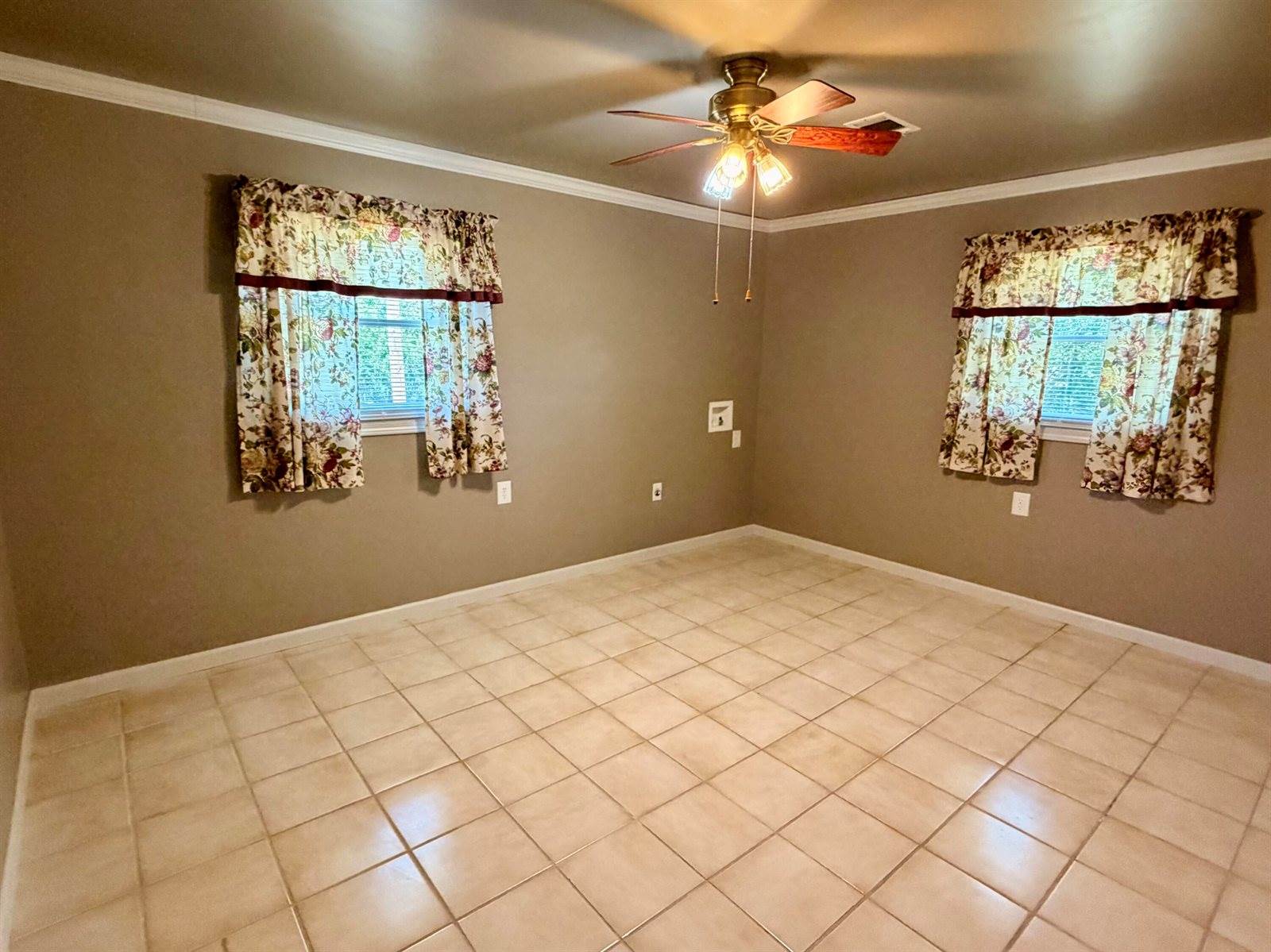 324 Hicks Lane, London, KY 40744