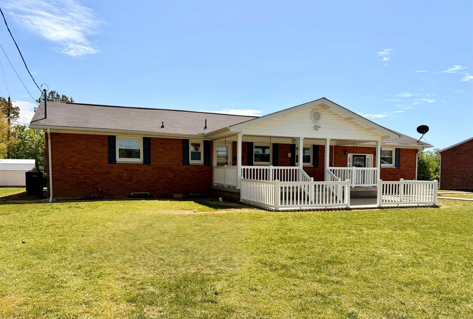 324 Hicks Lane, London, KY 40744