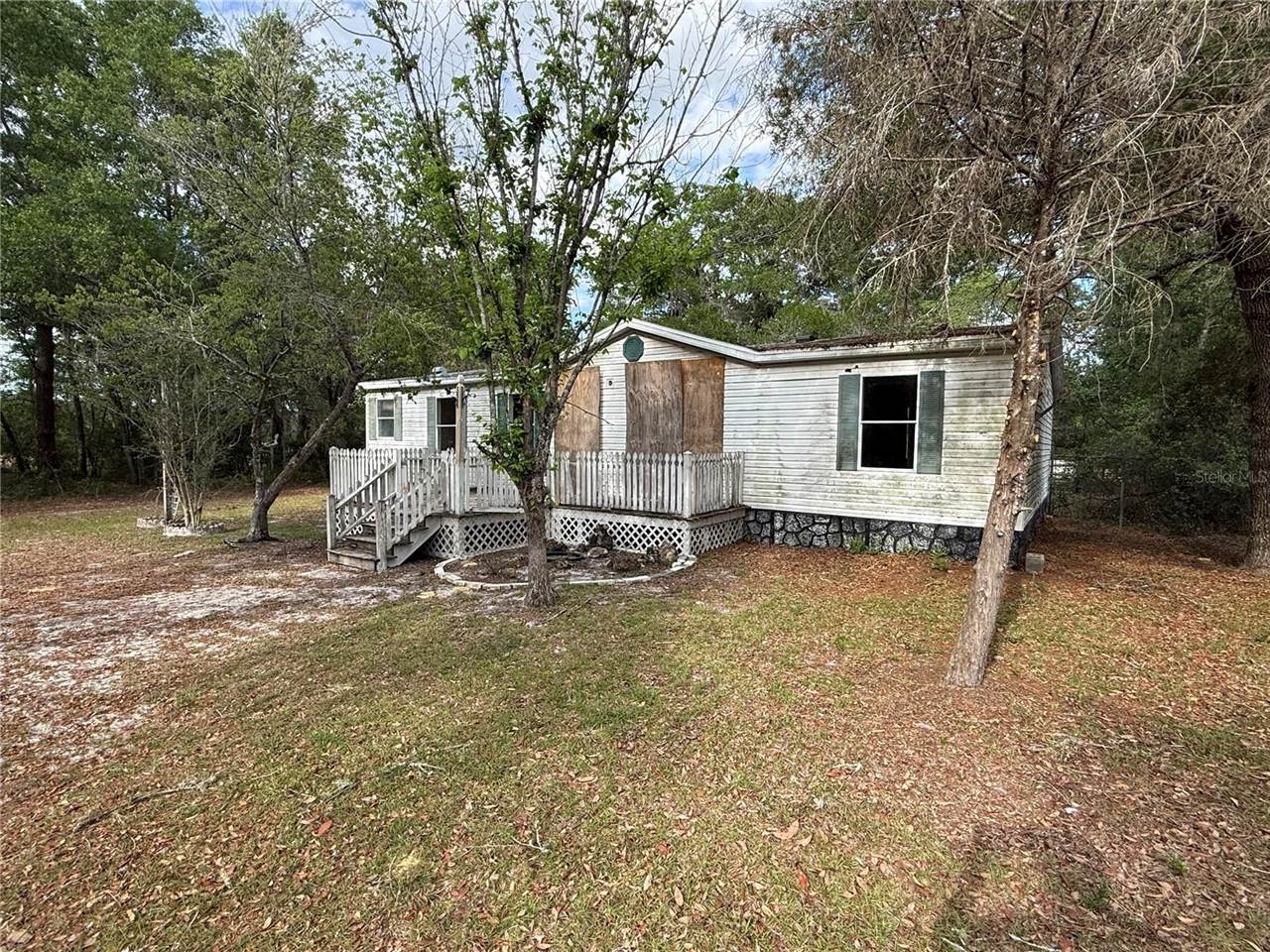 18710 SE 61st Street Road, Ocklawaha, FL 32179