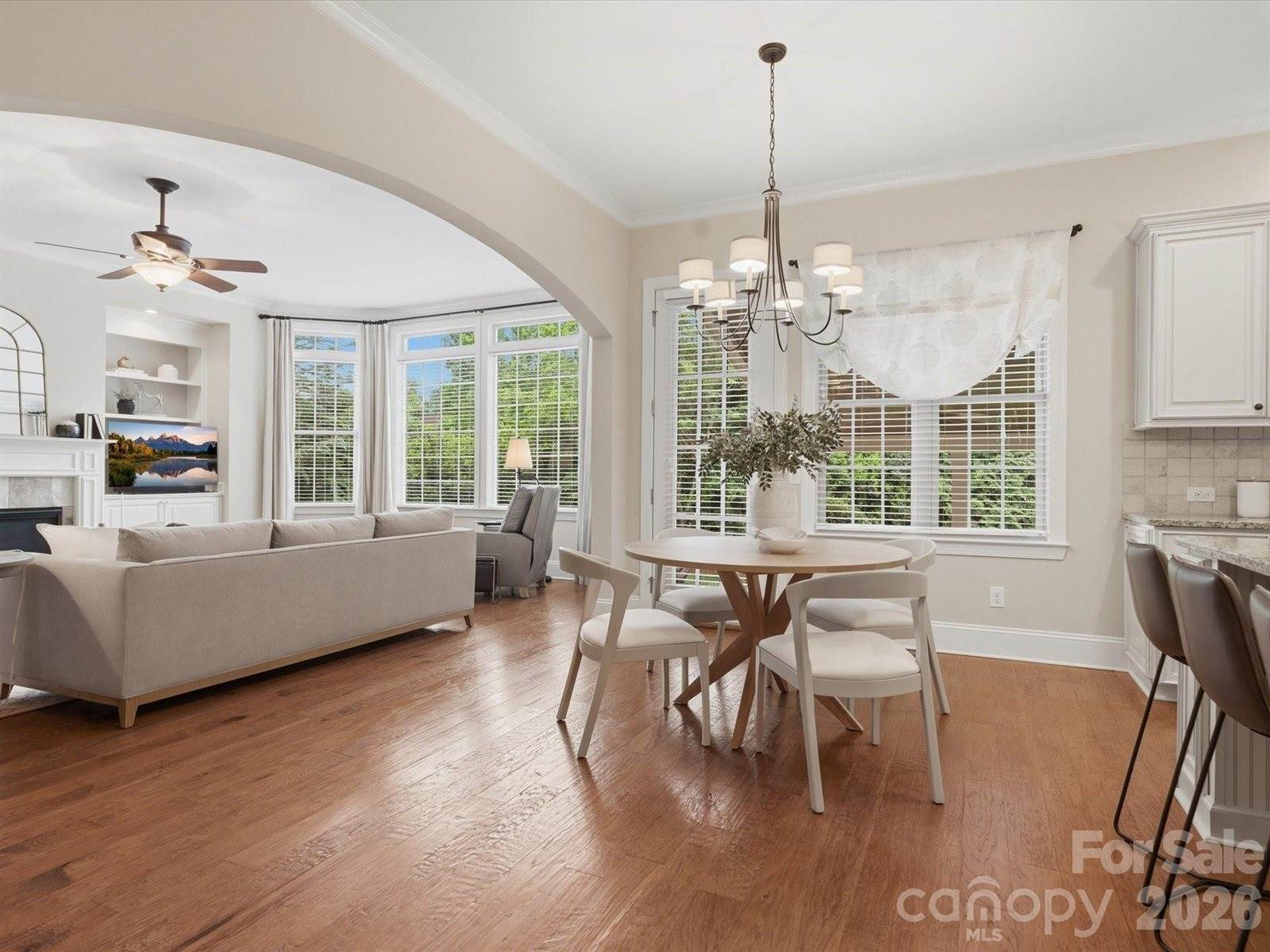 1003 Desborough Drive, Matthews, NC 28104