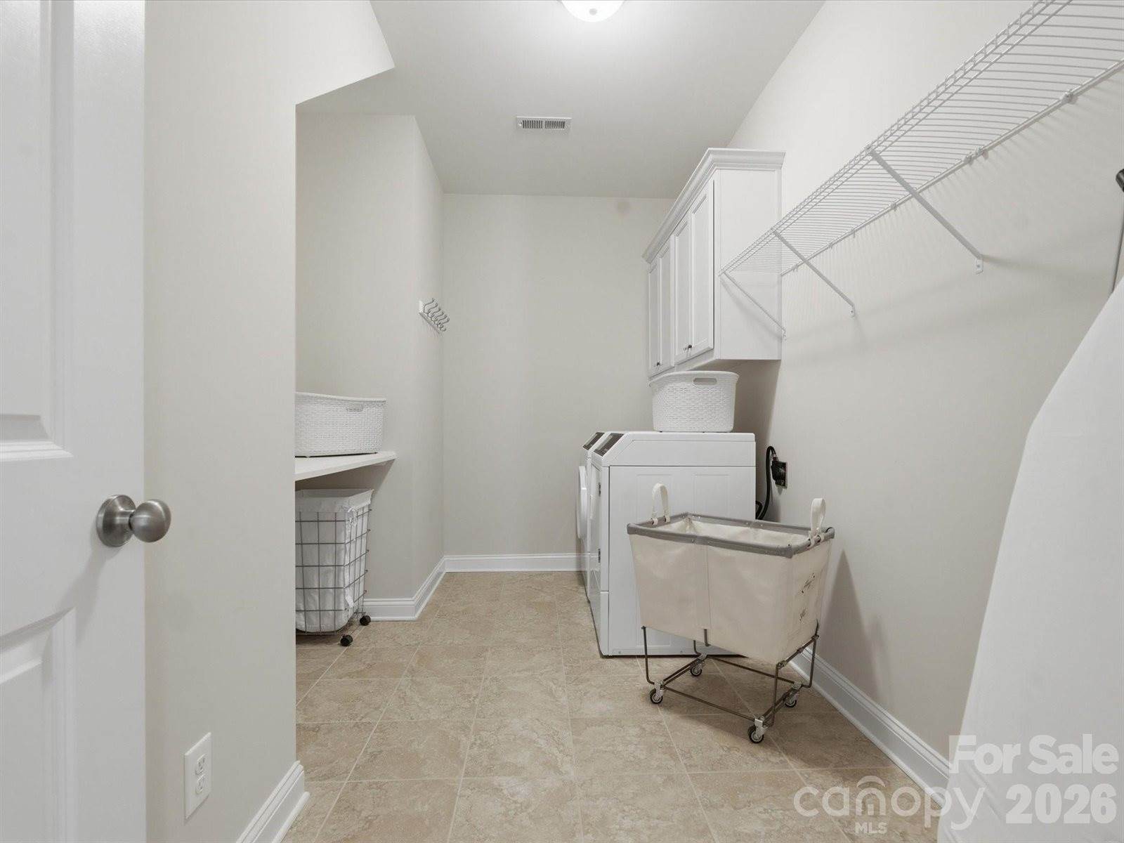 1003 Desborough Drive, Matthews, NC 28104