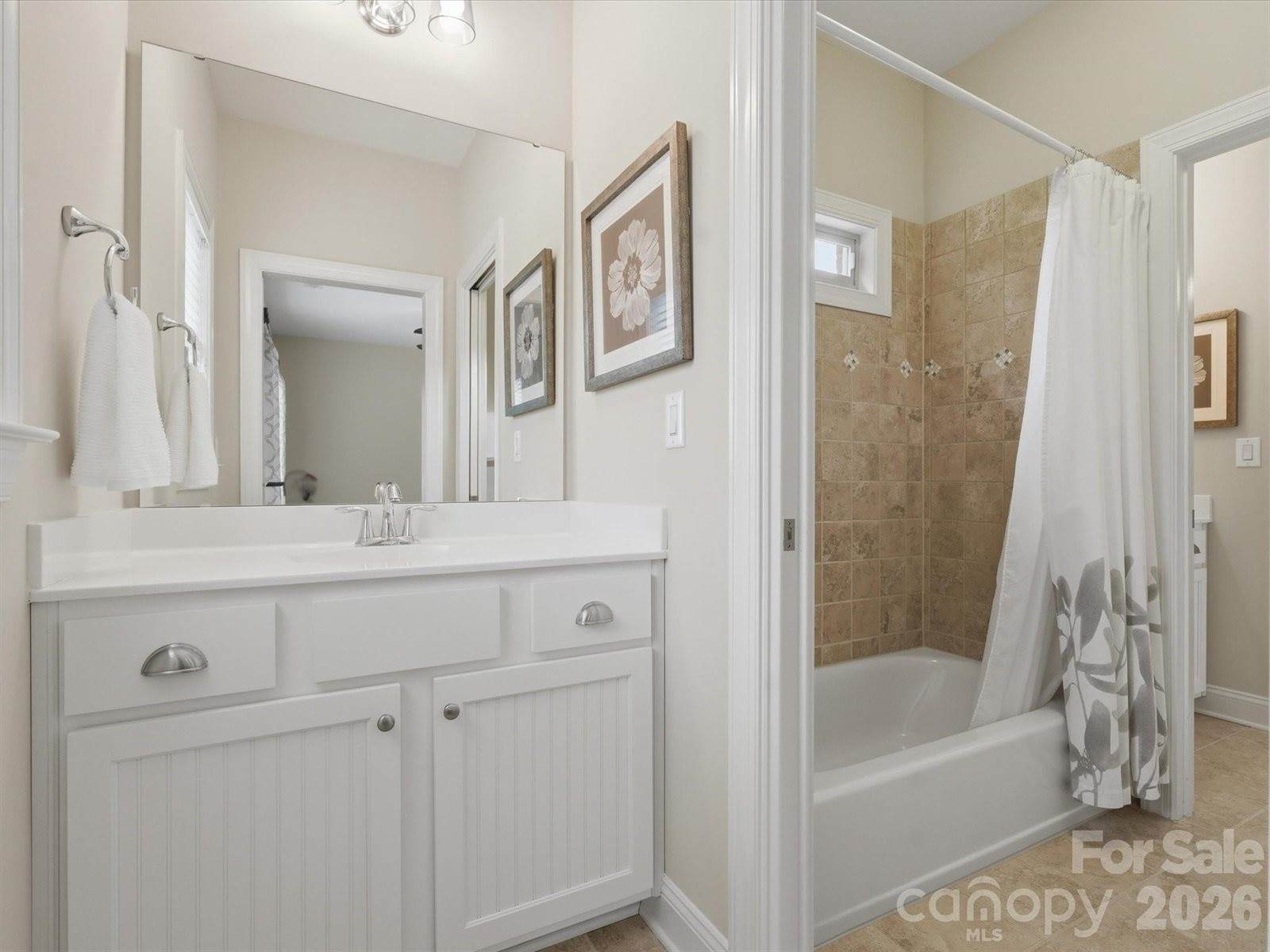 1003 Desborough Drive, Matthews, NC 28104