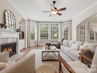 1003 Desborough Drive, Matthews, NC 28104