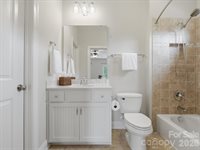1003 Desborough Drive, Matthews, NC 28104