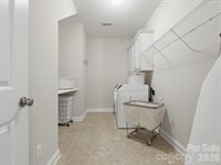 1003 Desborough Drive, Matthews, NC 28104