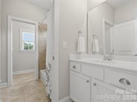 1003 Desborough Drive, Matthews, NC 28104