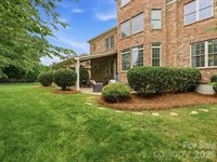 1003 Desborough Drive, Matthews, NC 28104