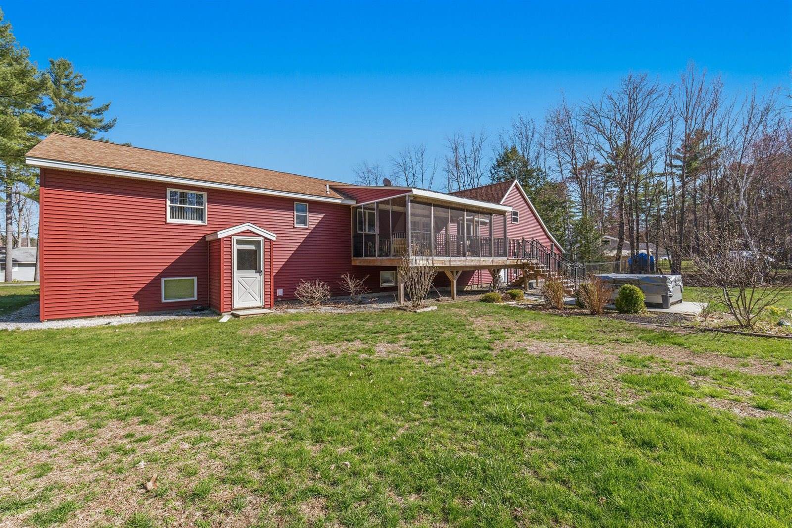 64 Annabessacook Drive, Winthrop, ME 04364