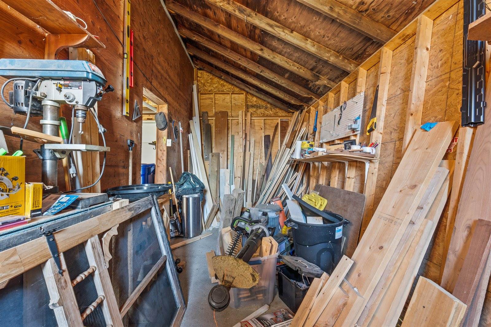 64 Annabessacook Drive, Winthrop, ME 04364
