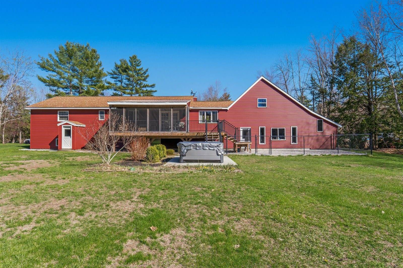 64 Annabessacook Drive, Winthrop, ME 04364