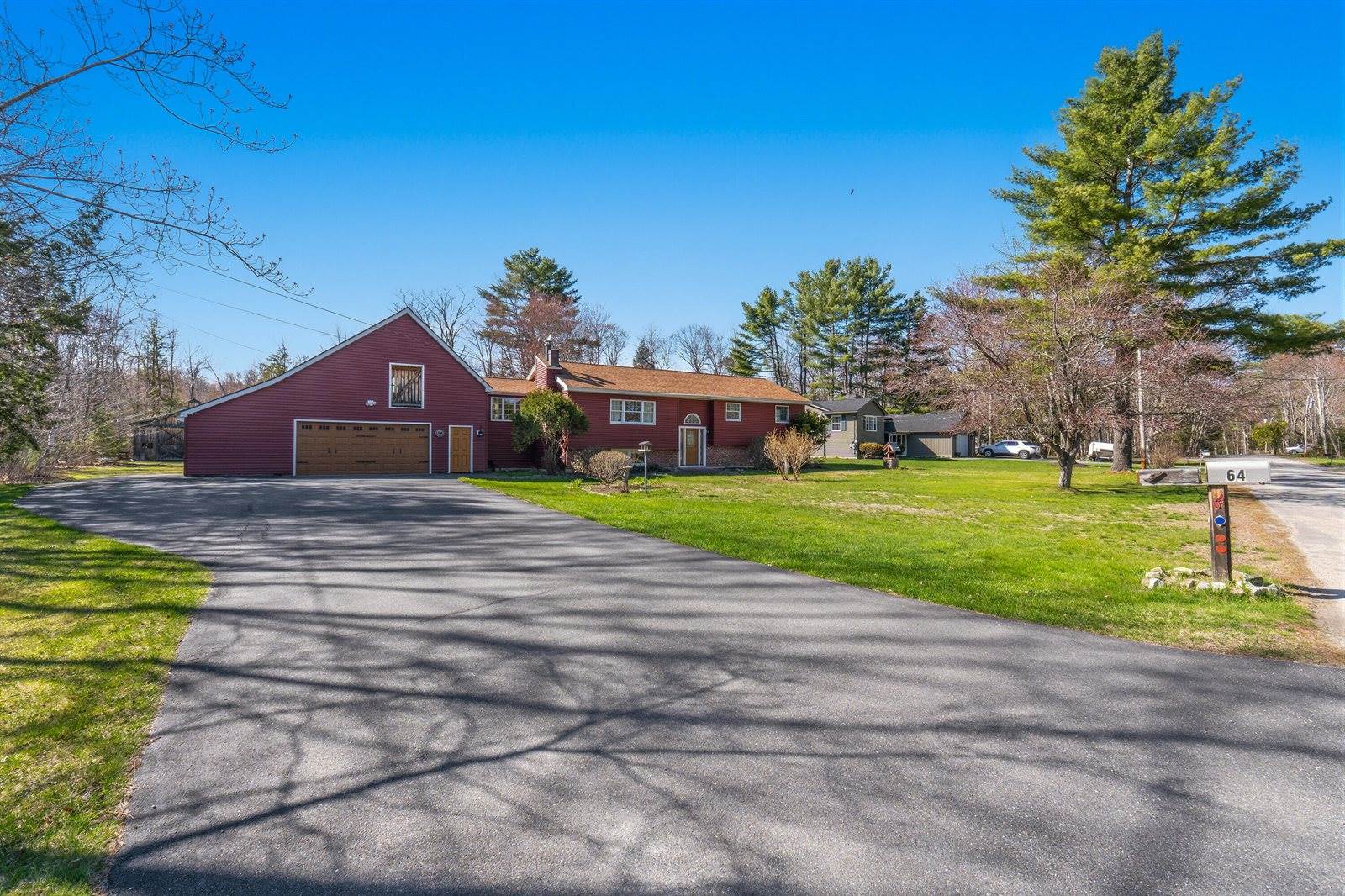 64 Annabessacook Drive, Winthrop, ME 04364