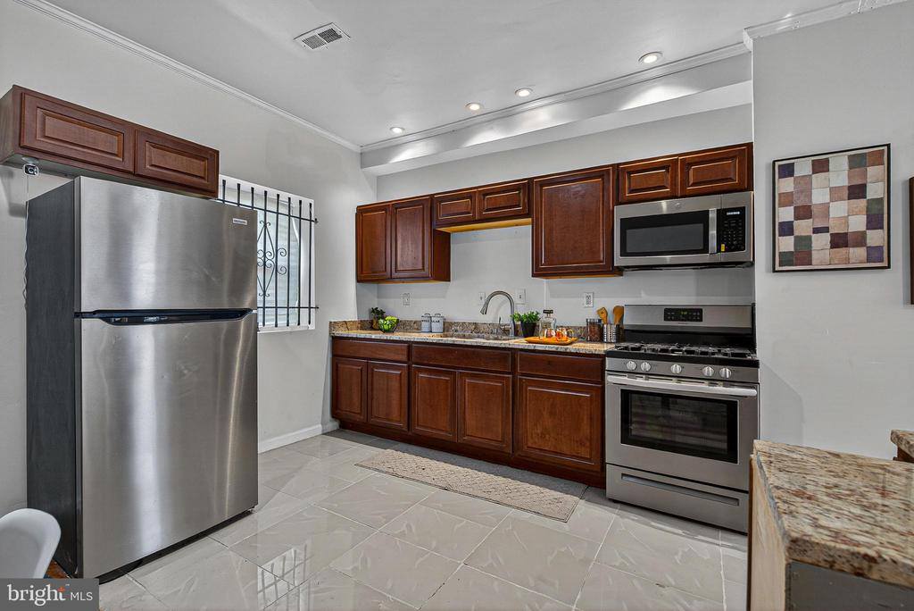 4110 Fairview Avenue, Baltimore, MD 21216