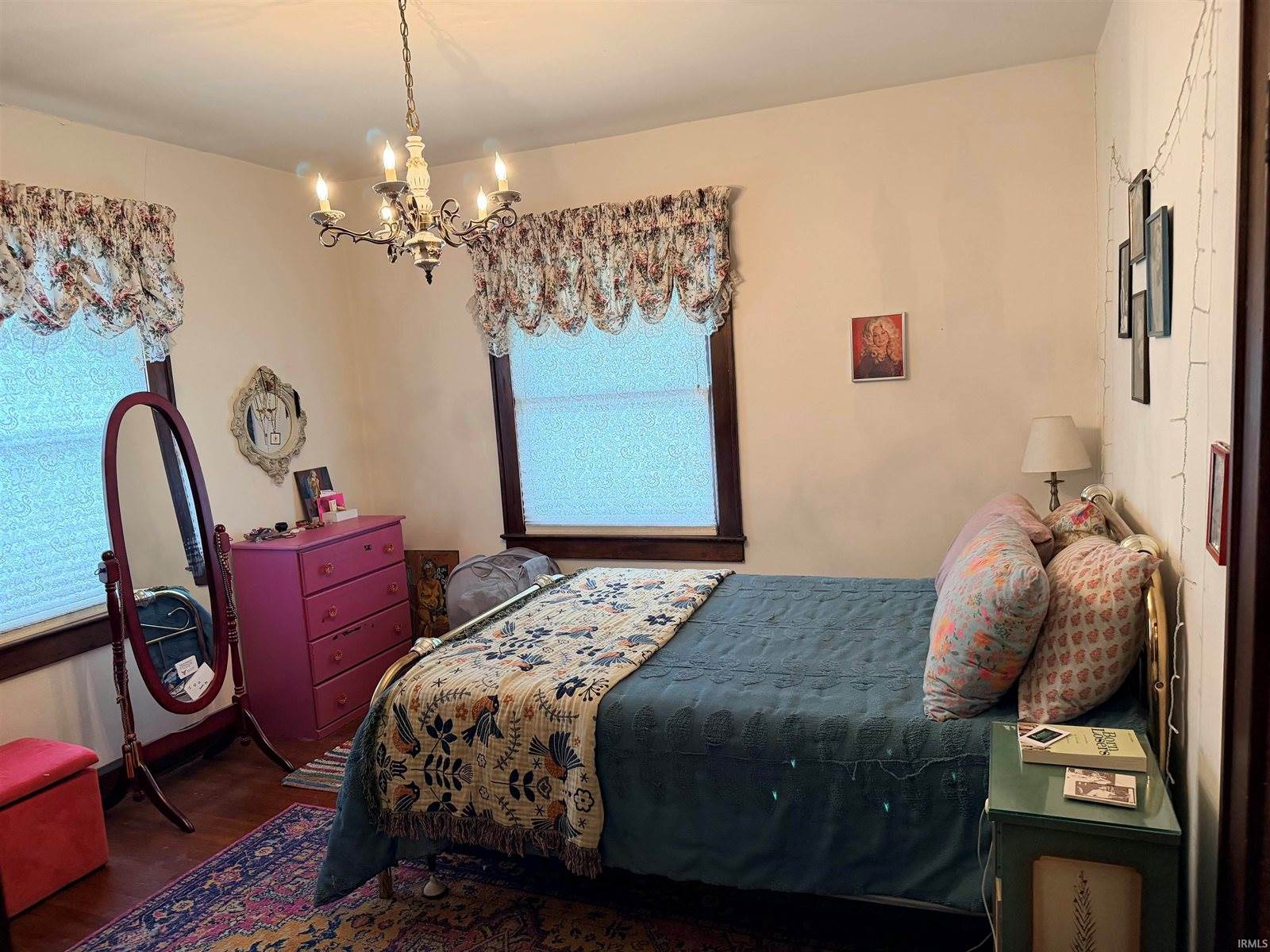 1725 S High Street, Muncie, IN 47302