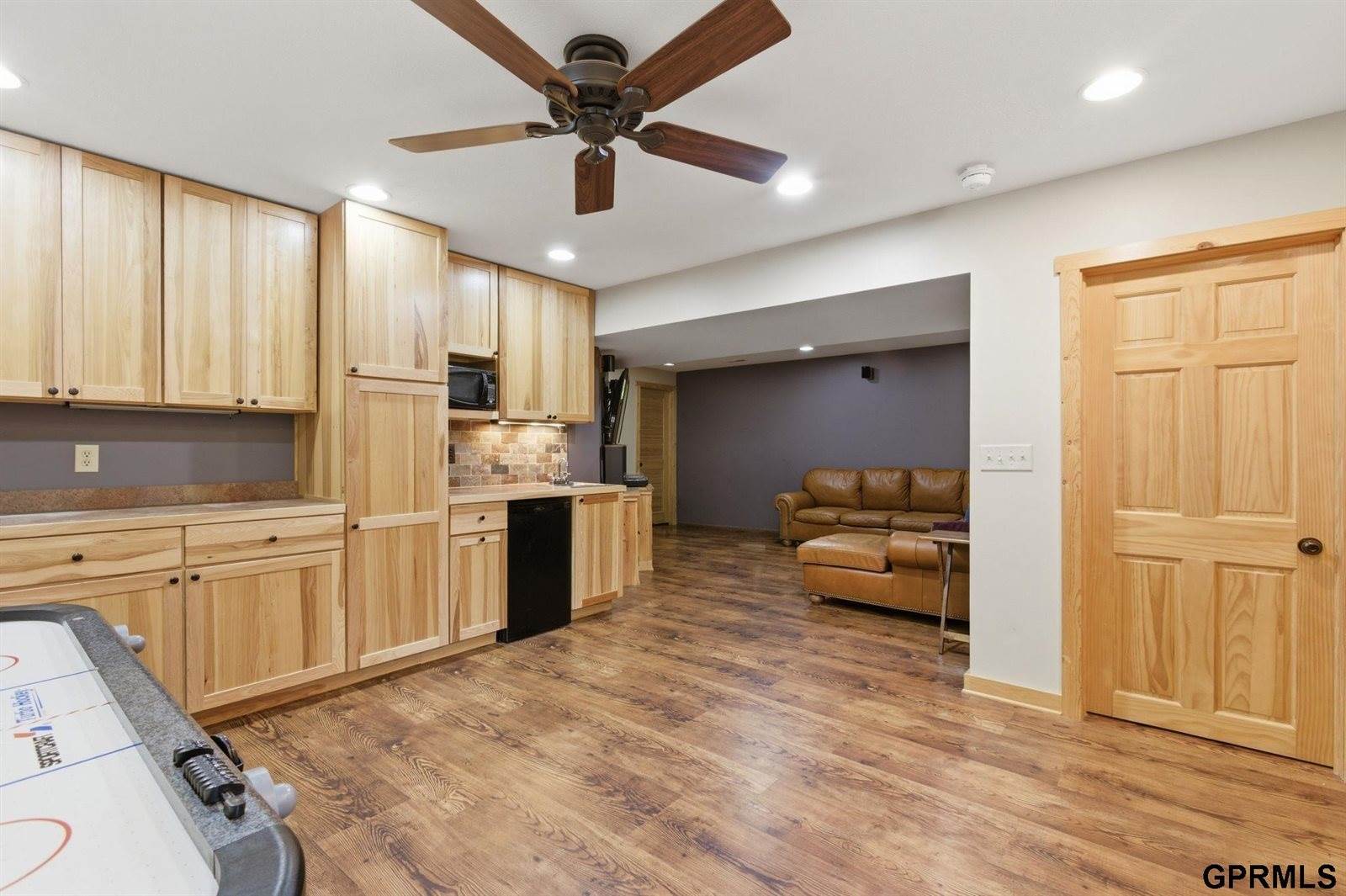 13532 Boyd Street, Omaha, NE 68164