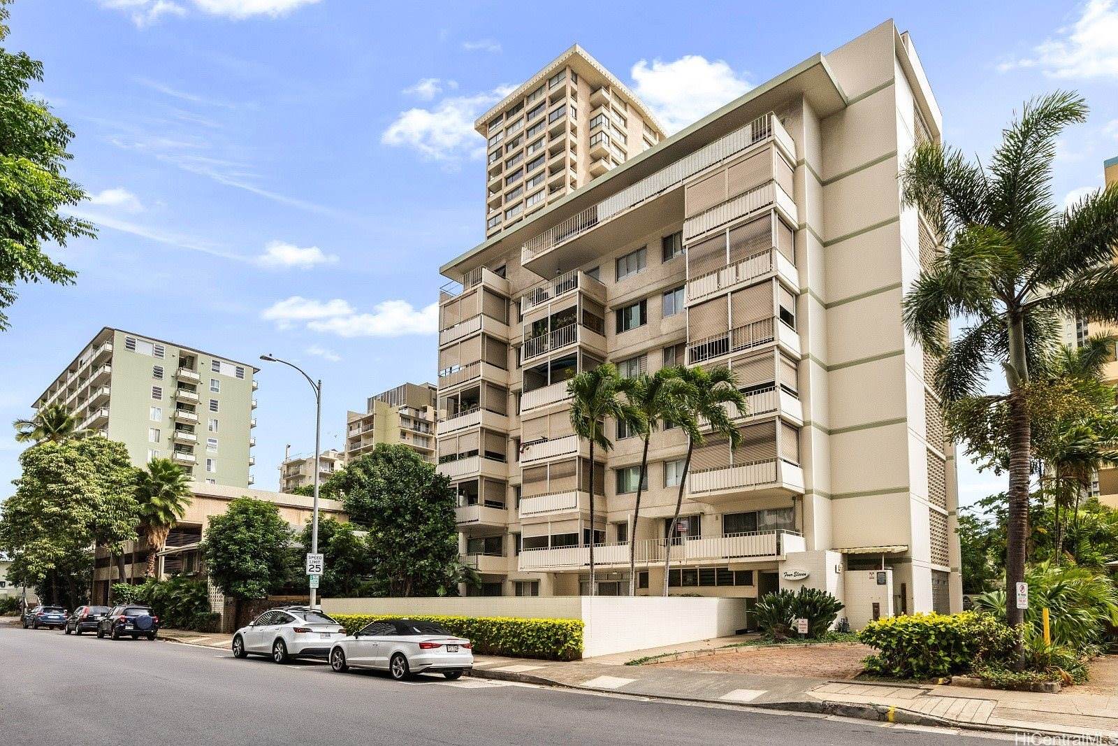 411 Kaiolu Street, Honolulu, HI 96815
