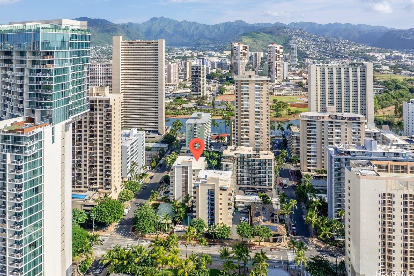 411 Kaiolu Street, Honolulu, HI 96815