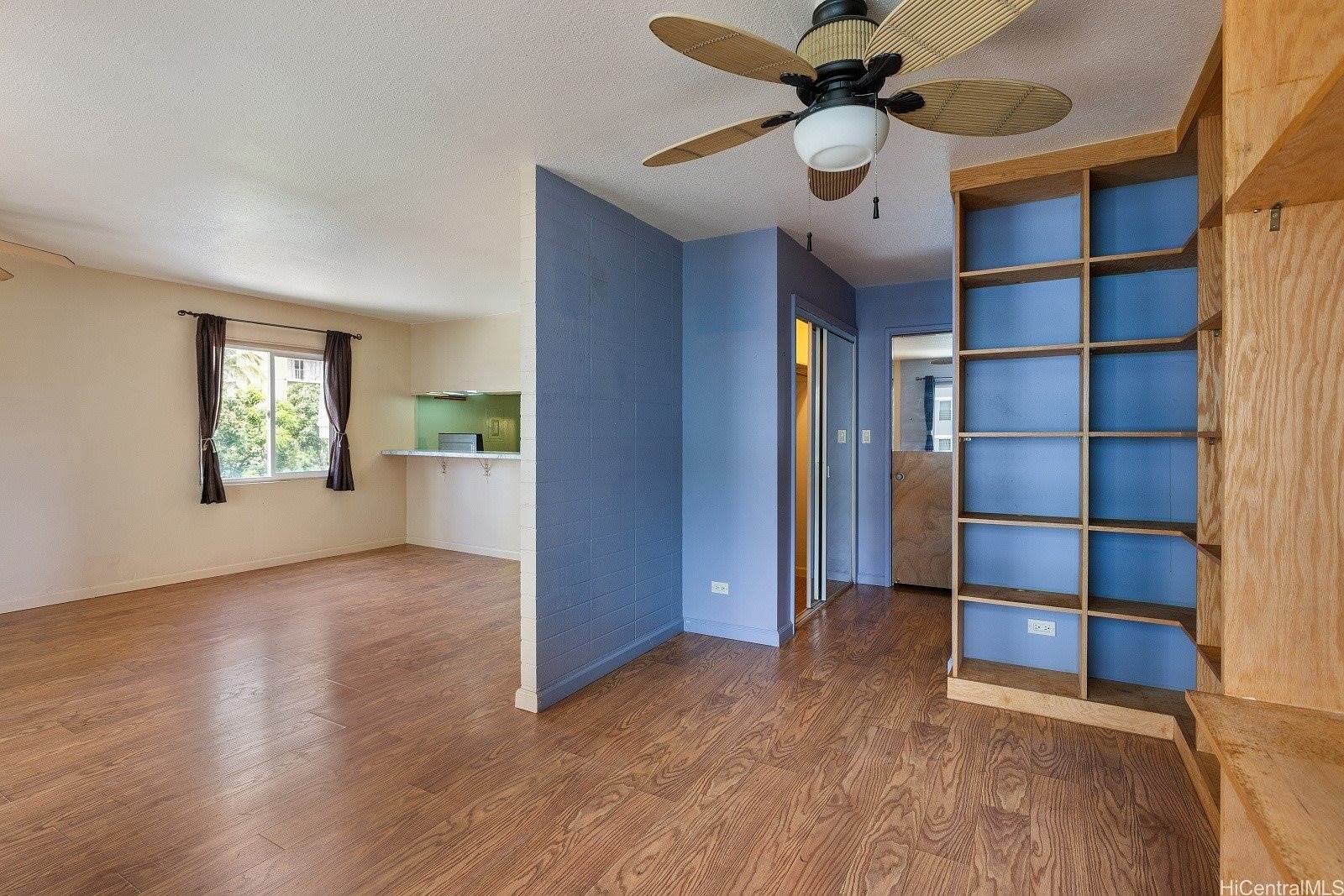 411 Kaiolu Street, Honolulu, HI 96815
