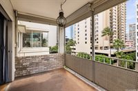411 Kaiolu Street, Honolulu, HI 96815