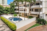 411 Kaiolu Street, Honolulu, HI 96815