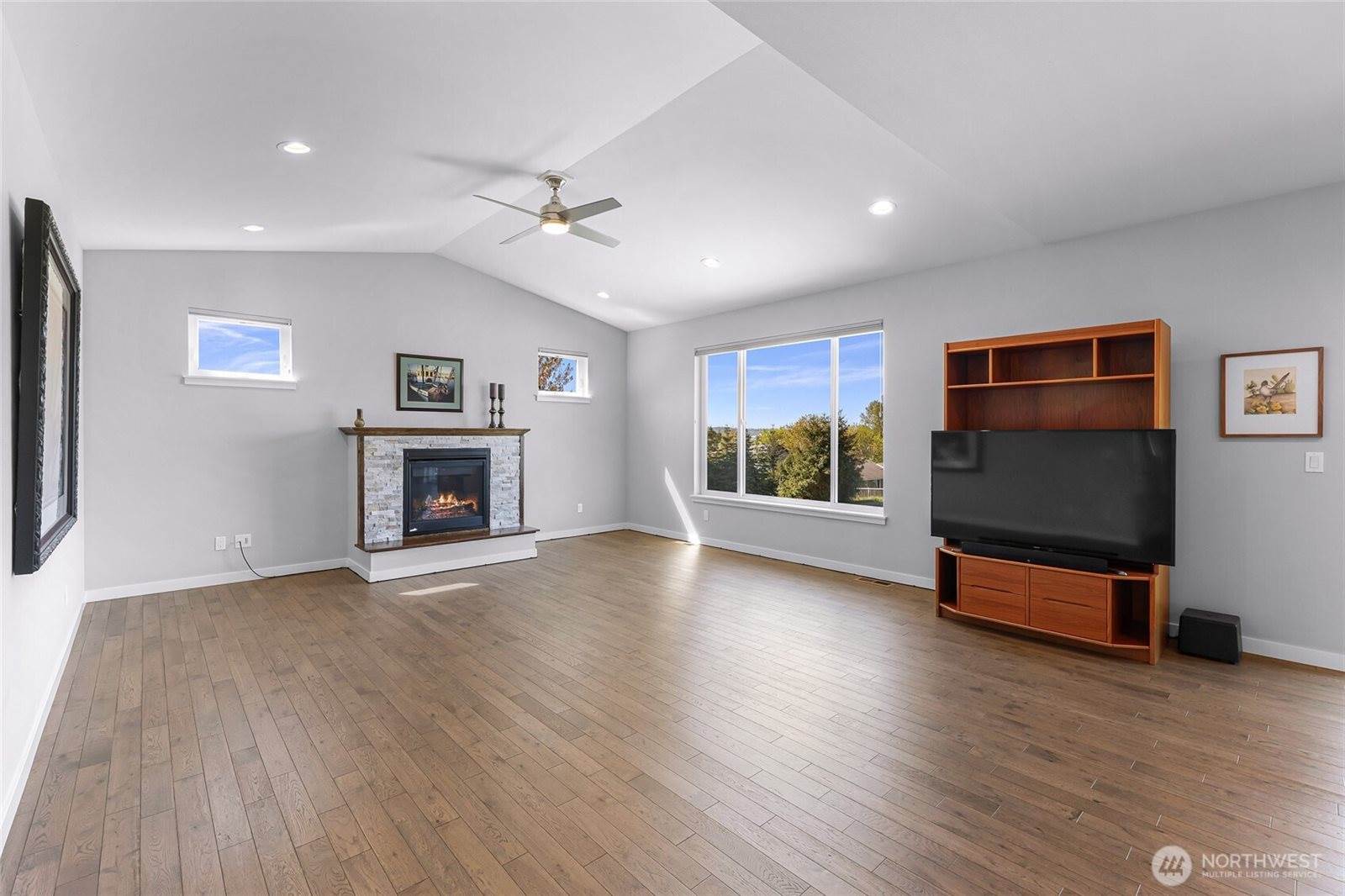 281 11th Street, Blaine, WA 98230
