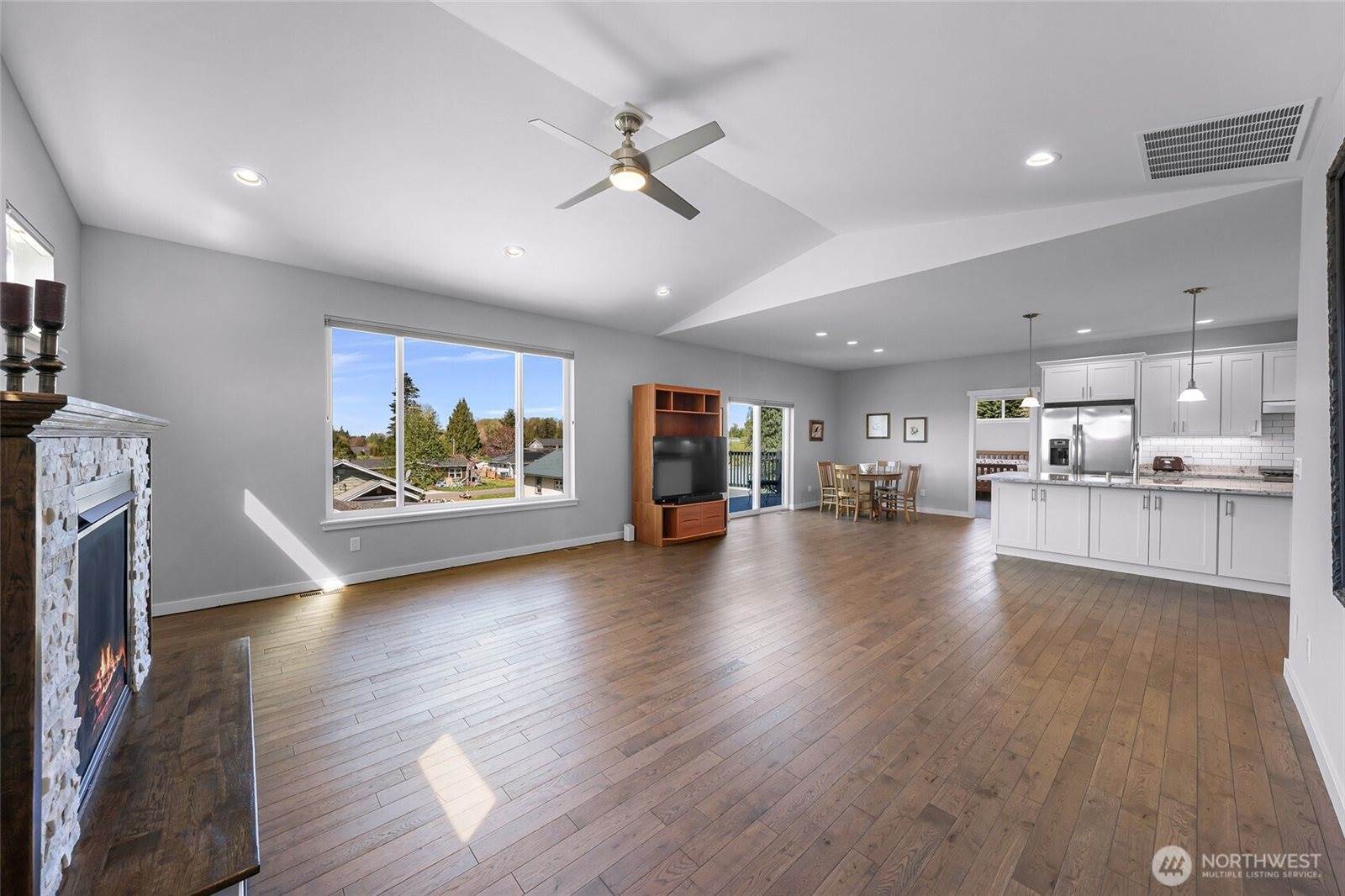 281 11th Street, Blaine, WA 98230