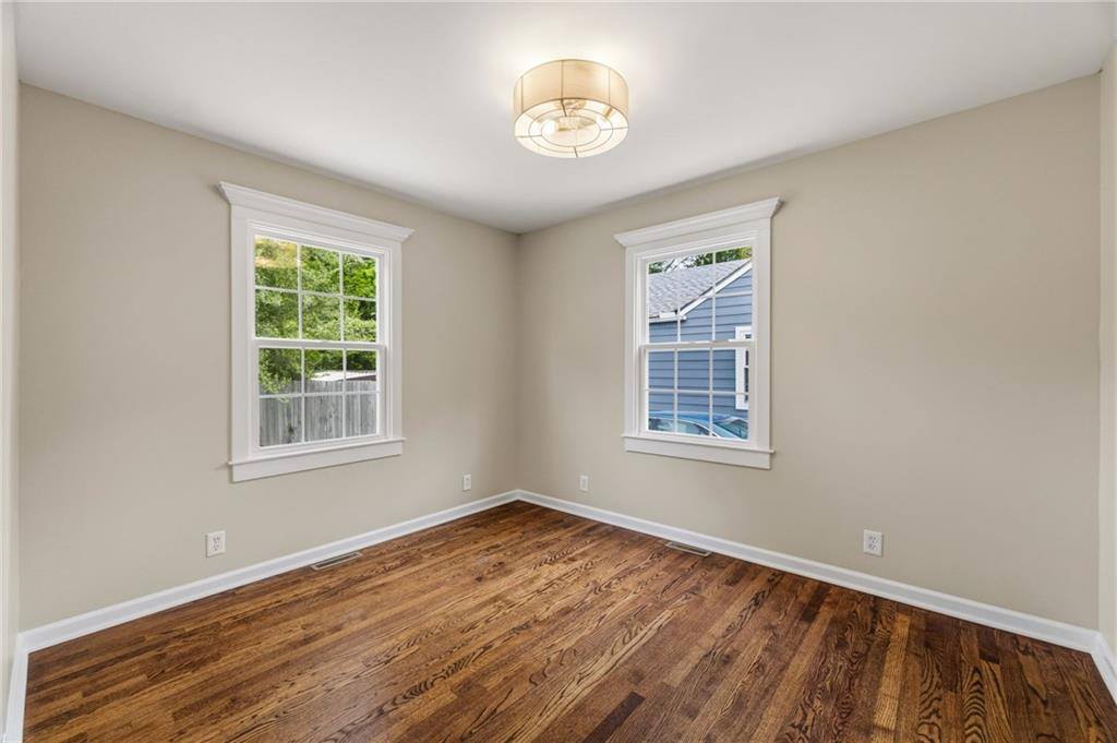 406 West 86th Terrace, Kansas City, MO 64114