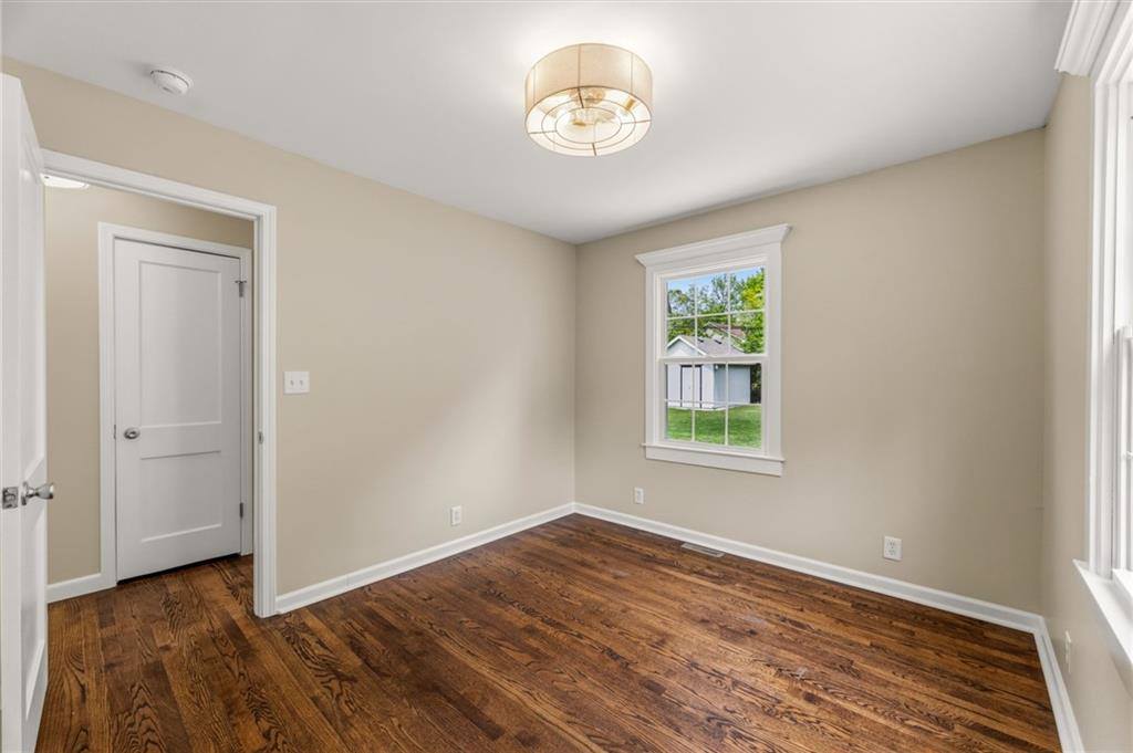 406 West 86th Terrace, Kansas City, MO 64114