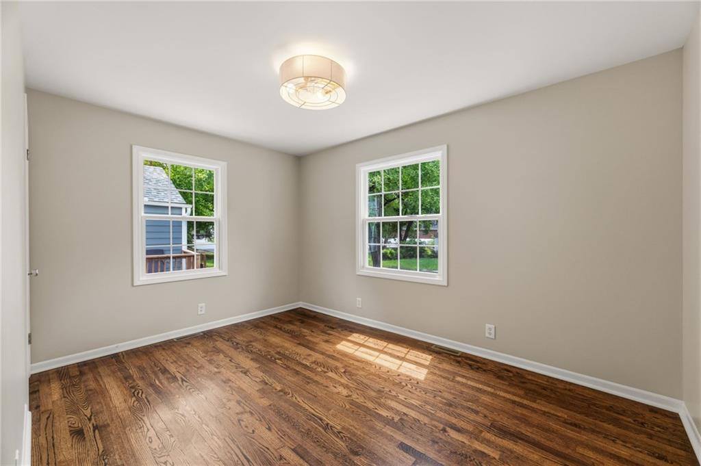 406 West 86th Terrace, Kansas City, MO 64114
