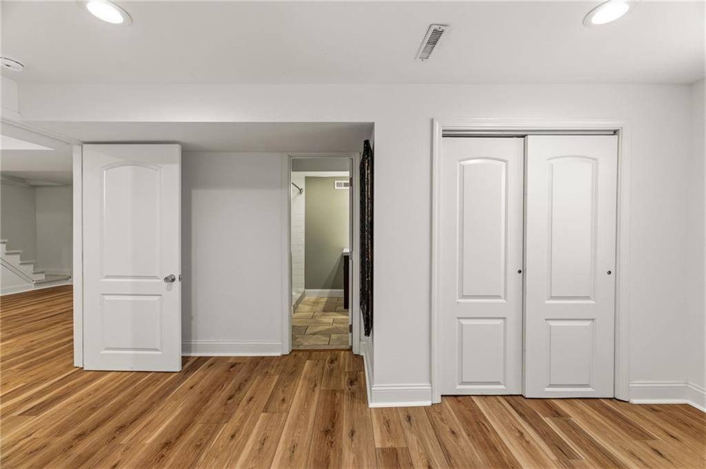 406 West 86th Terrace, Kansas City, MO 64114