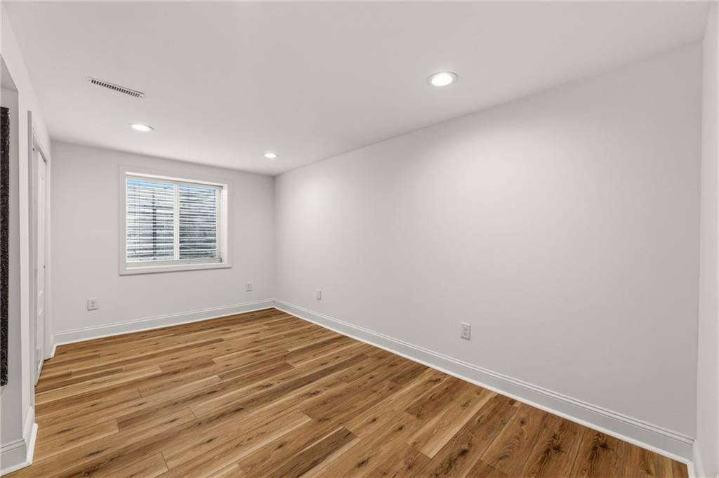 406 West 86th Terrace, Kansas City, MO 64114