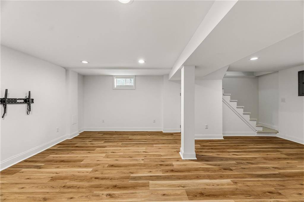 406 West 86th Terrace, Kansas City, MO 64114