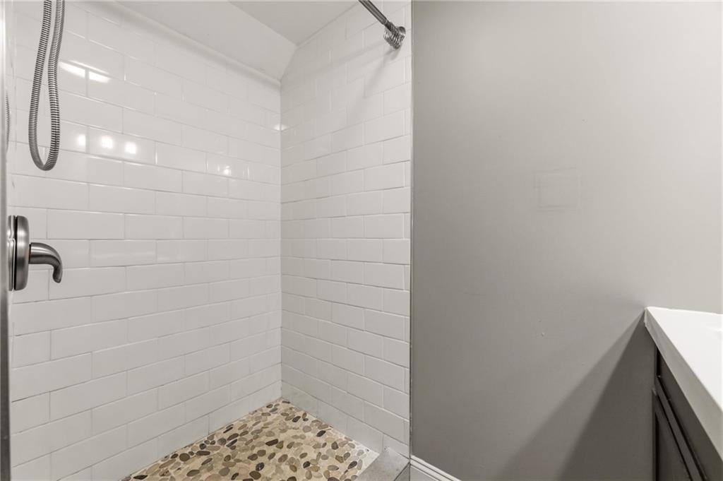406 West 86th Terrace, Kansas City, MO 64114