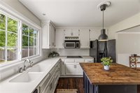 406 West 86th Terrace, Kansas City, MO 64114