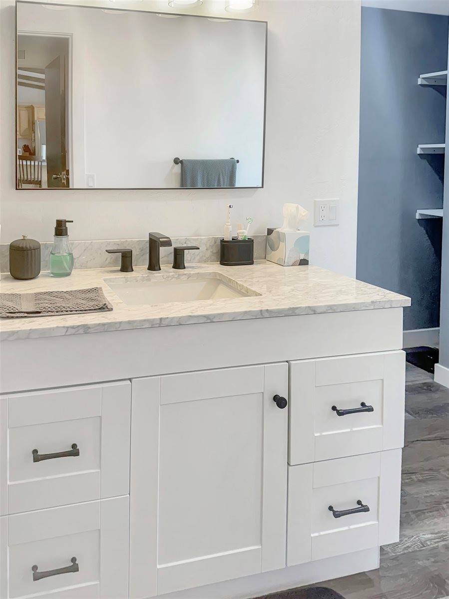 215 Loop, Evanston, WY 82930