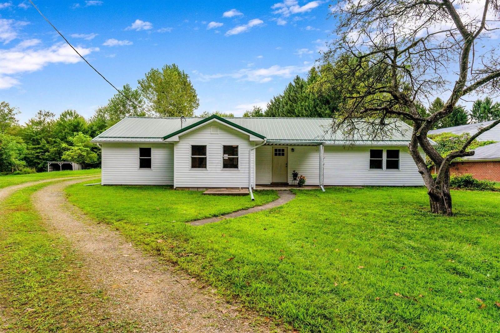 10819 Tucker Road, Mount Vernon, OH 43050