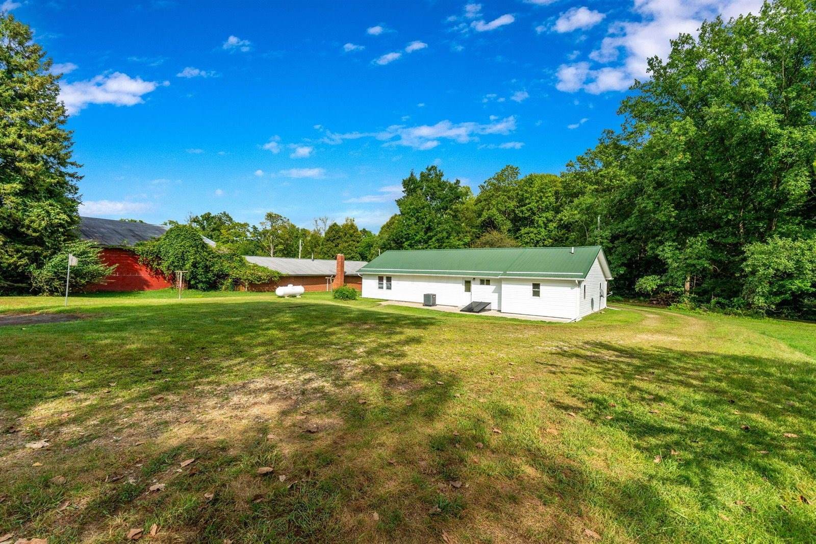 10819 Tucker Road, Mount Vernon, OH 43050