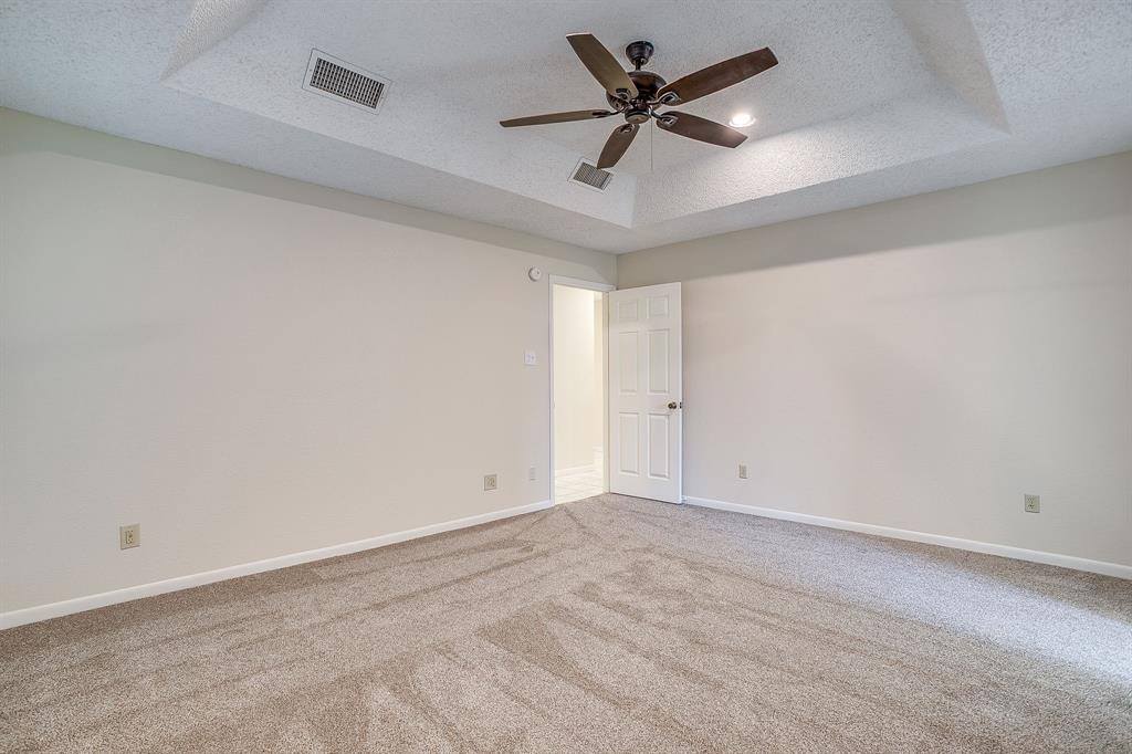 8613 Silver Creek Road, White Settlement, TX 76108