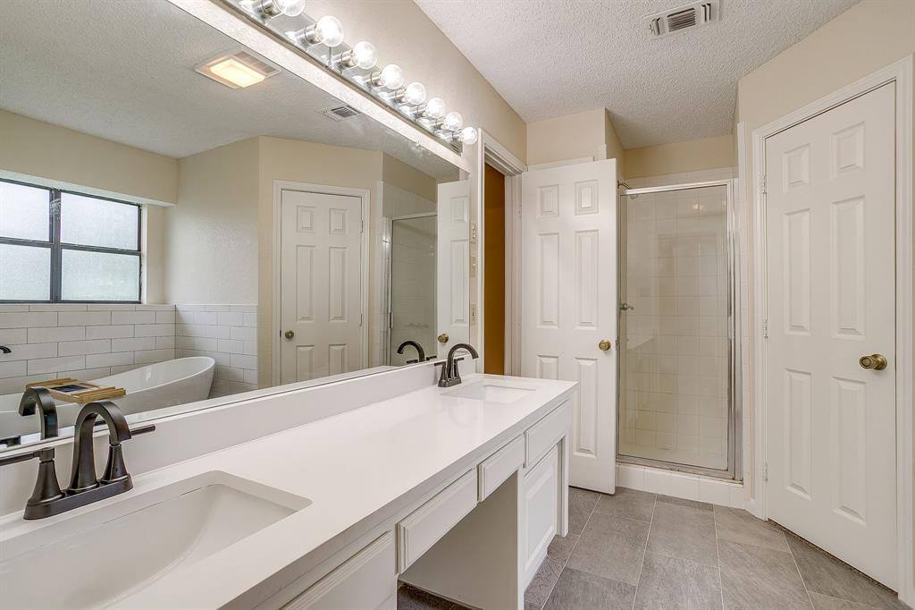 8613 Silver Creek Road, White Settlement, TX 76108