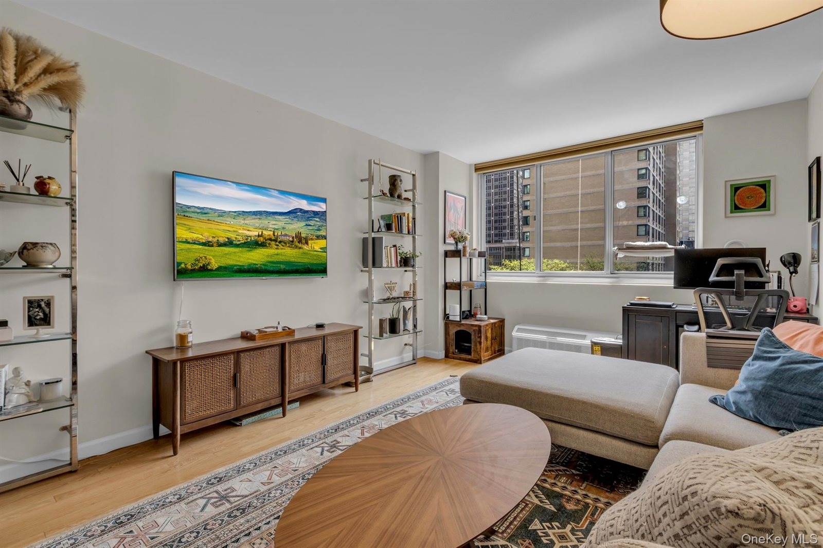 345 East 93rd Street, #4F, New York (Manhattan), NY 10128