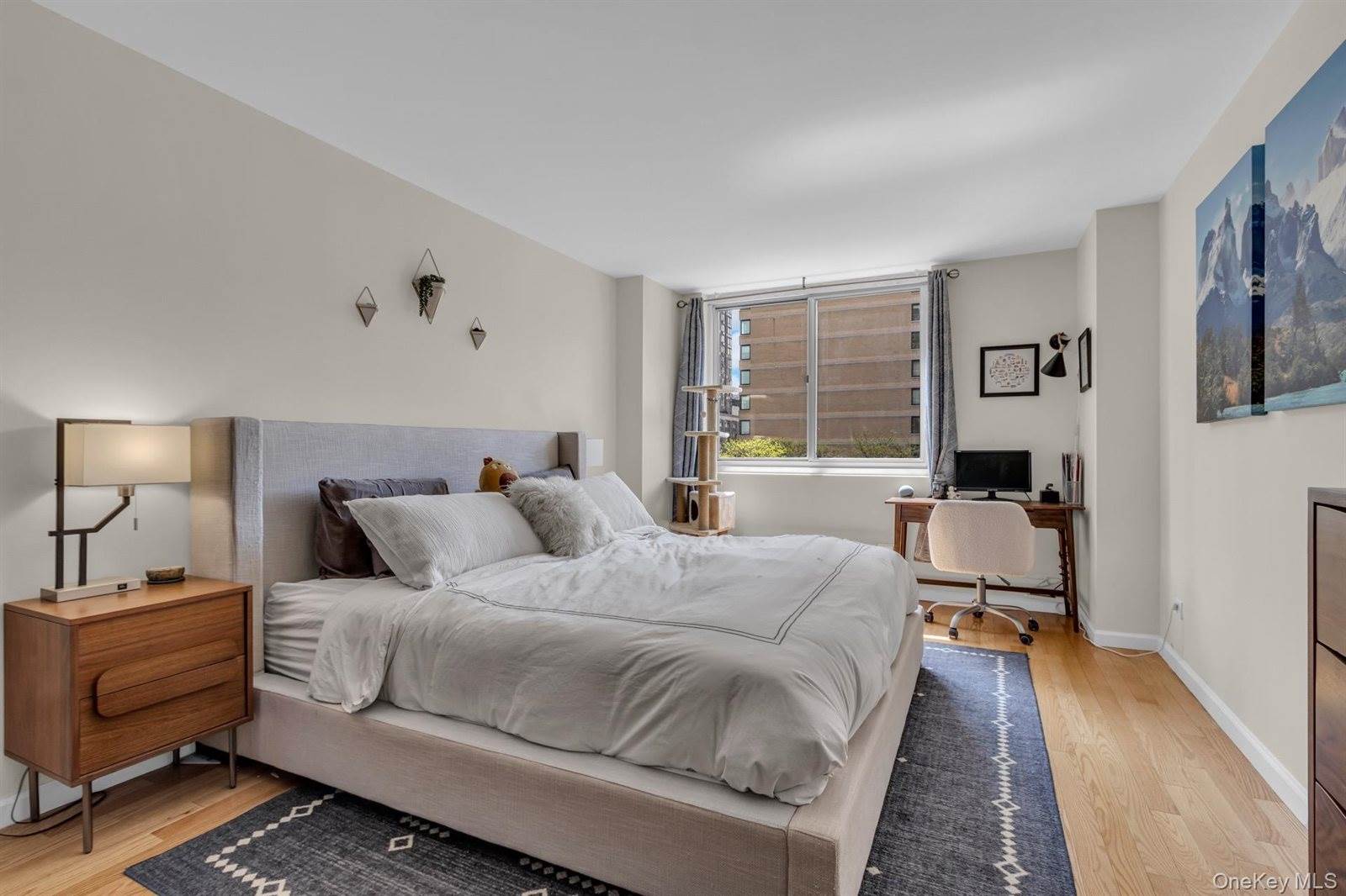 345 East 93rd Street, #4F, New York (Manhattan), NY 10128