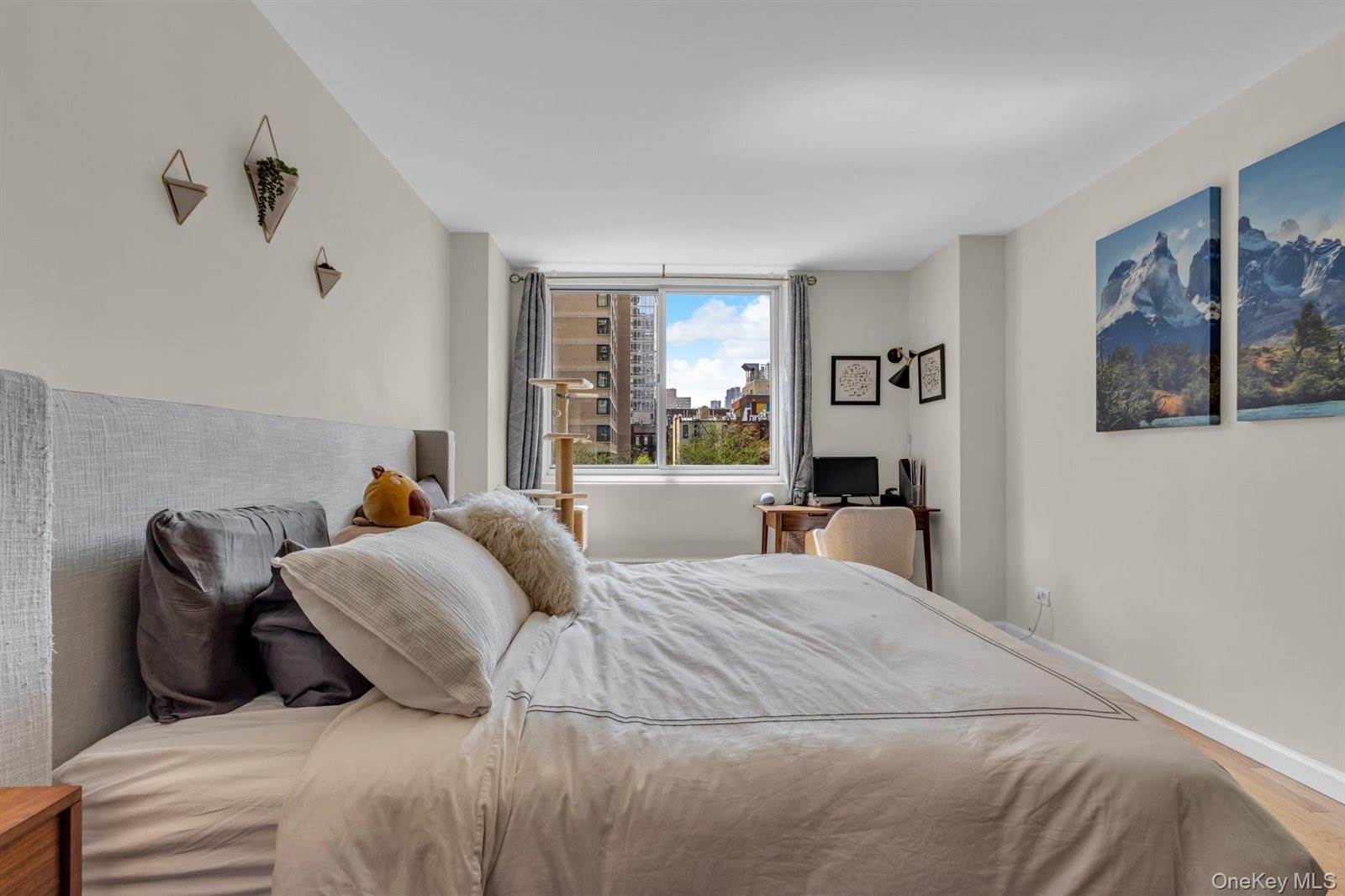 345 East 93rd Street, #4F, New York (Manhattan), NY 10128