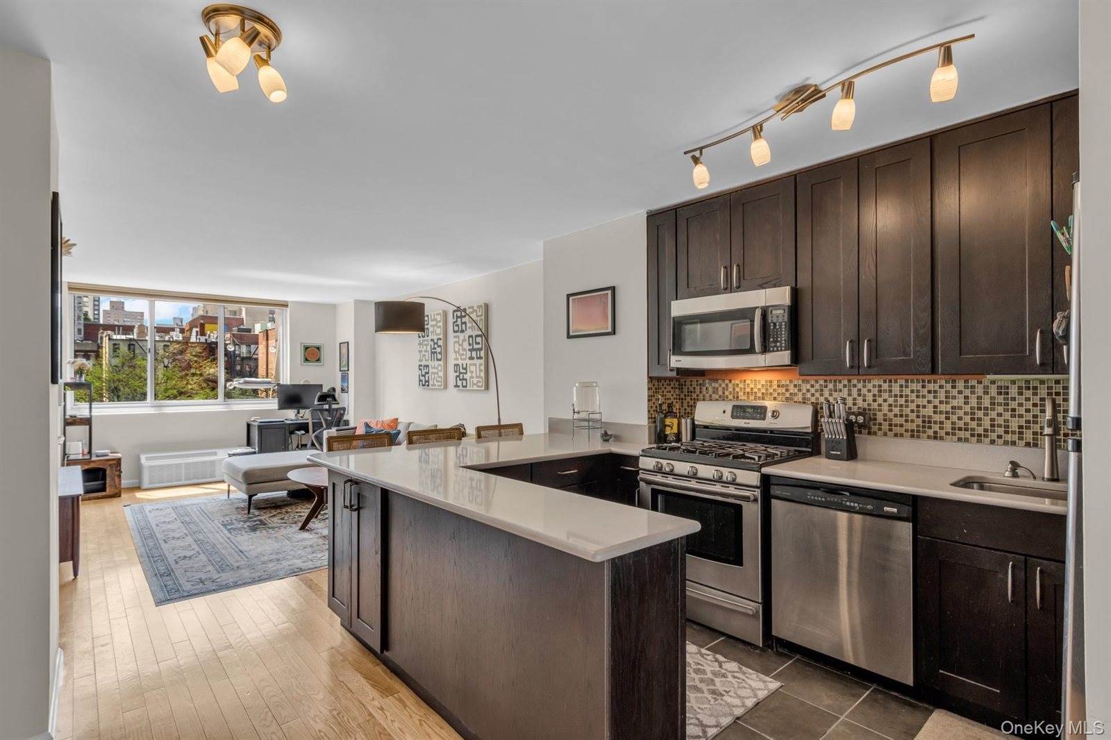 345 East 93rd Street, #4F, New York (Manhattan), NY 10128